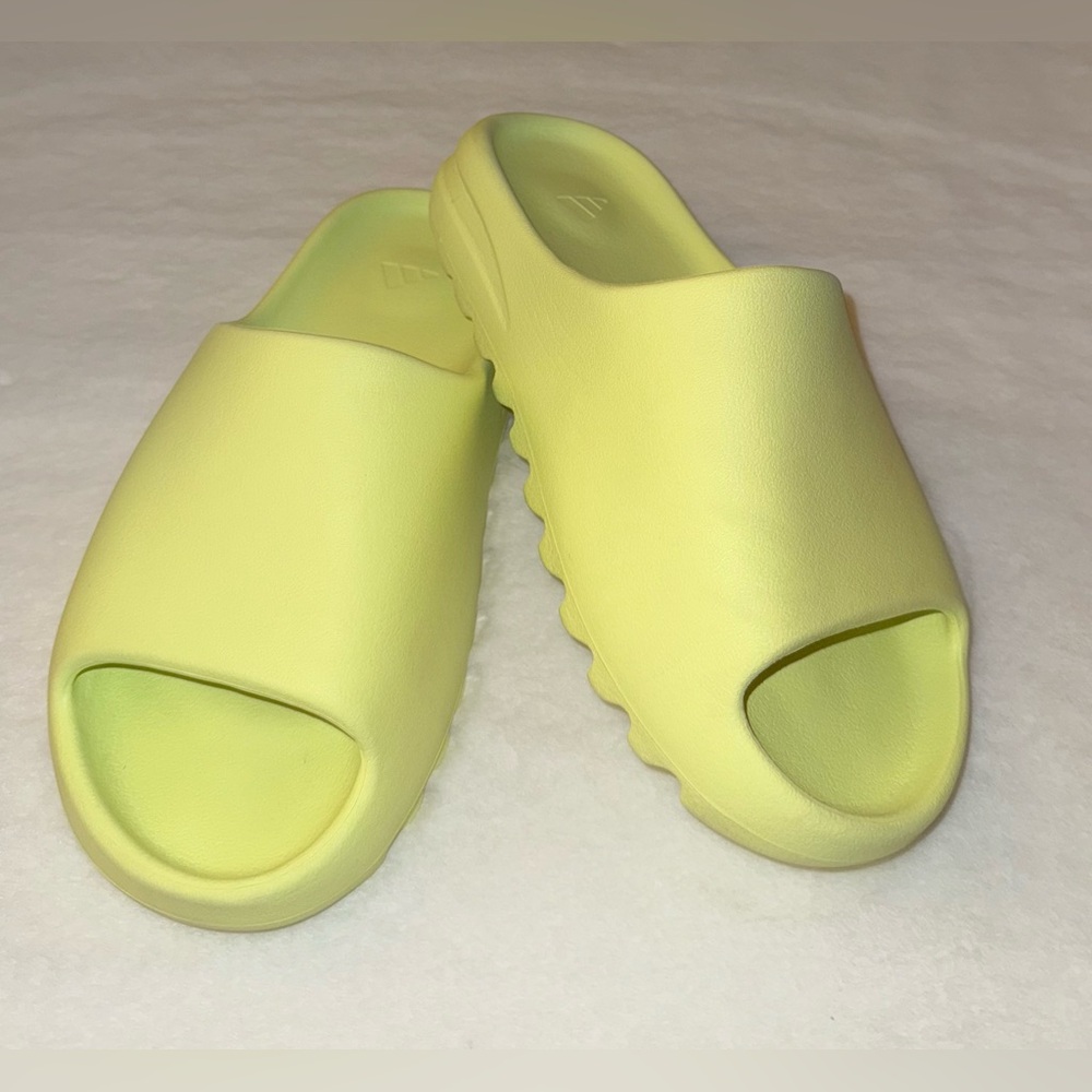 Adidas Yeezy Men’s Glow Green Slide,Size-(US)-11